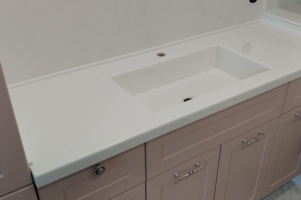 stoleshnica_akril_su-16