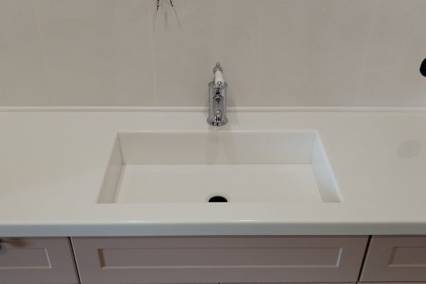 stoleshnica_akril_su-17