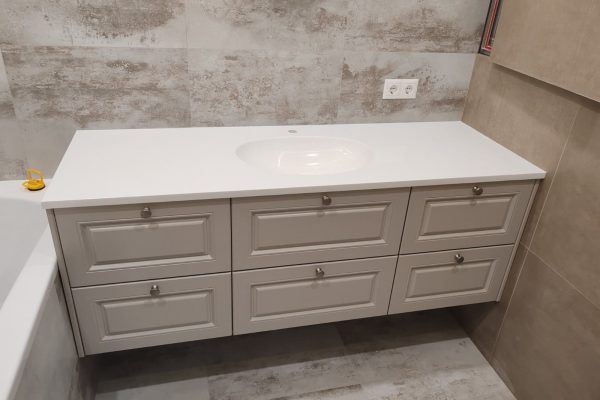 stoleshnica_akril_su-18