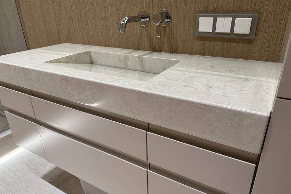 stoleshnica_akril_su-24