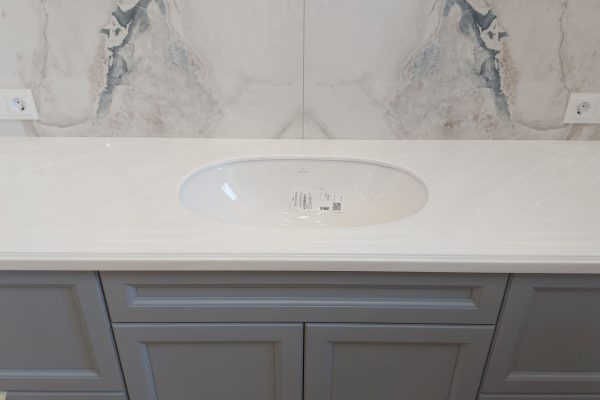 stoleshnica_akril_su-3