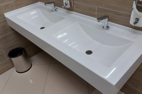 stoleshnica_akril_su-8